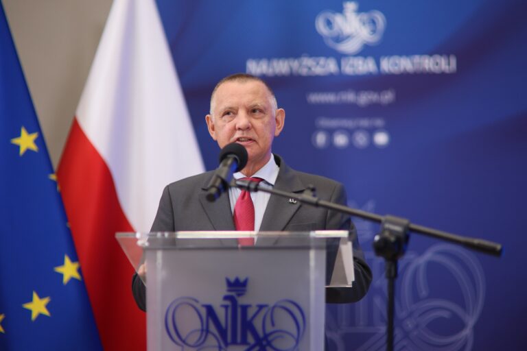Marian Banaś blokuje Mariusza Galady'ego na Najwyższej Kontroli. Andrzej Voigt pisze do Waldemara Żurka. - INFBusiness