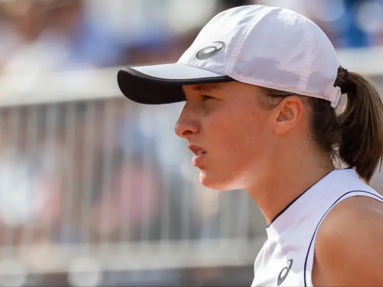 Świątek pokonała Rosjankę. Polak triumfuje w Seulu! Emocji nie brakuje – Tenis - INFBusiness