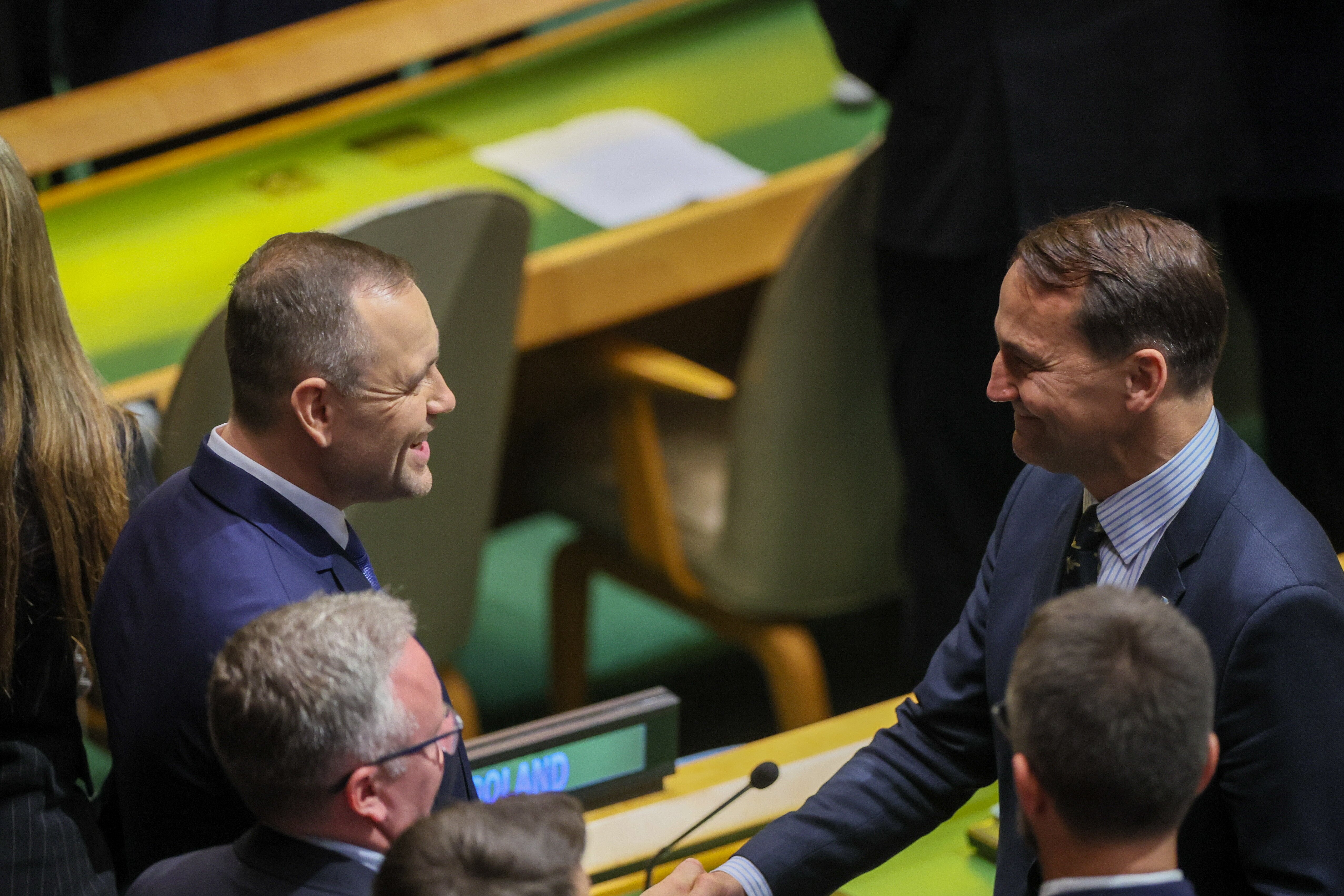 Czy doszło do pojednania między Karolem Nawrockim i Radosławem Sikorskim podczas sesji ONZ? - INFBusiness