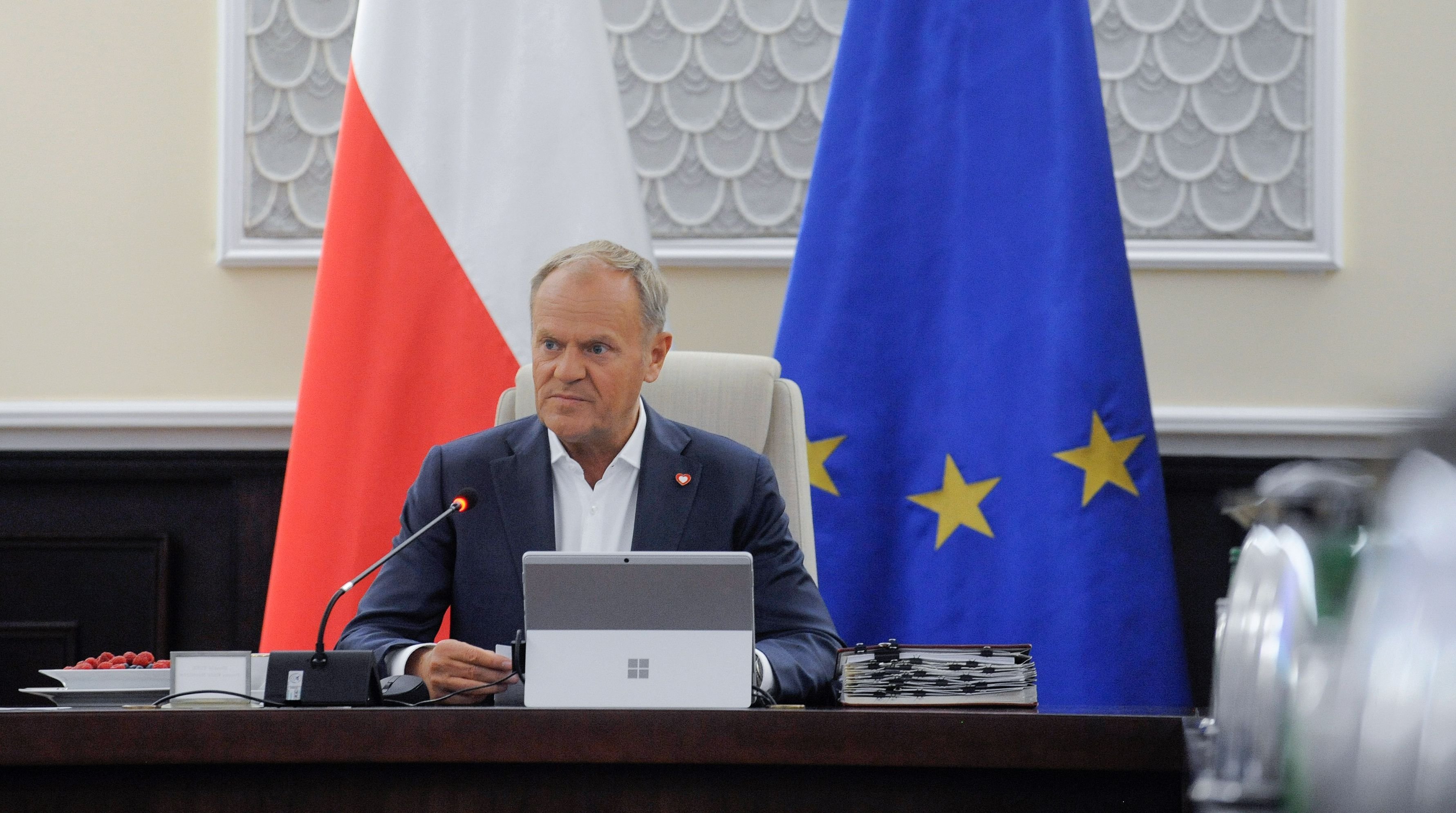 Sondaż: Jak Donald Tusk radzi sobie na stanowisku premiera? Wiemy, co myślą Polacy. - INFBusiness
