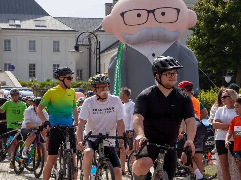 Triathlon i paratriathlon Bug Land 2025 już za nami! – Kolarstwo - INFBusiness