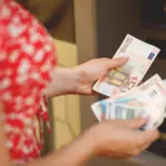 Kursy walut z 16 września 2025 r. Ile kosztują dolar, euro, funt i frank?