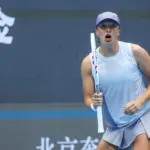 Świątek rozgromiła przeciwniczkę, Osorio poddała mecz. Awans Polki w Pekinie – Tenis.