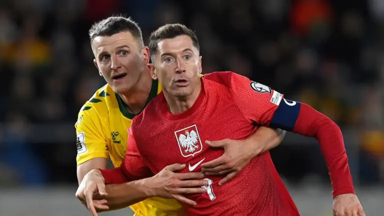 Lewandowski kontuzjowany? Trafienie kapitana, pomimo urazu - INFBusiness