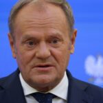 Ankieta: Fani Konfederacji za usunięciem Tuska silniej niż zwolennicy PiS.