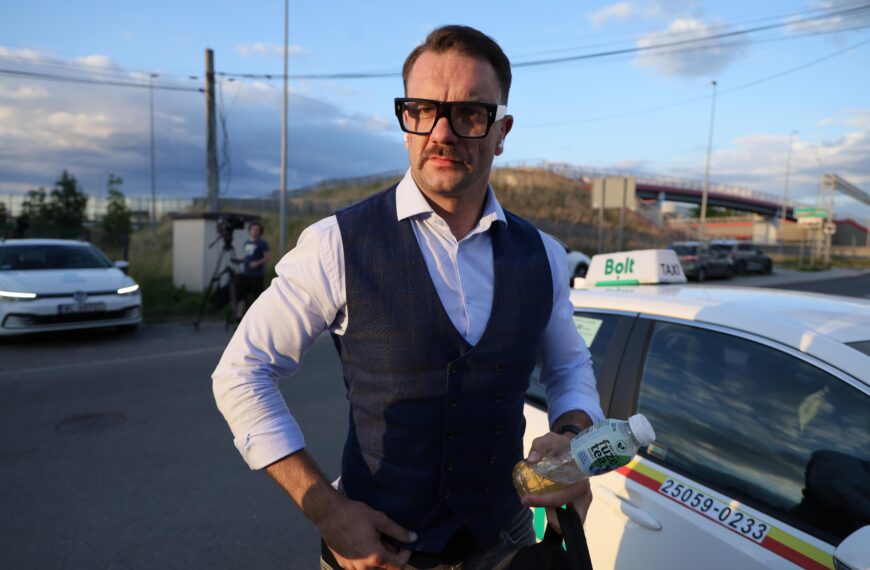 Polityk PiS, Łukasz Mejza, aresztowany przez stróżów prawa. Pędził bmw 200 km/h.