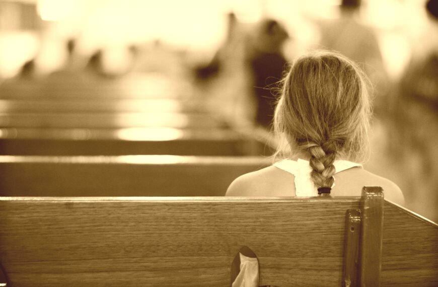 Napaść na tle seksualnym podczas obozu parafialnego we Włoszech. Duchowny…