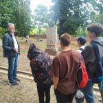 Jan Krajczok prowadzi lekcje historii na nekropolii. Rybnik i Racibórz kształcą w duchu tolerancji.