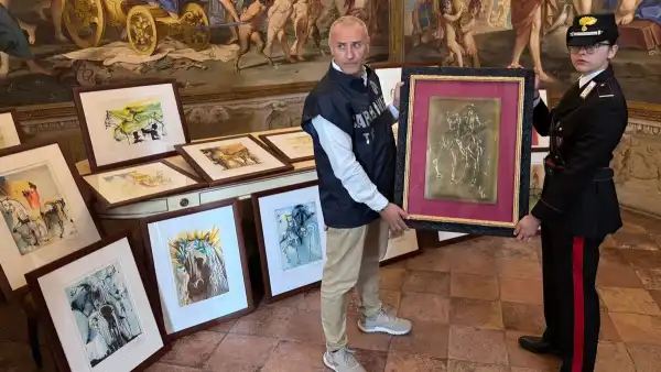 21 podrobionych dzieł Salvadora Dalí zostało skonfiskowanych z wystawy sztuki w Parmie we Włoszech - INFBusiness