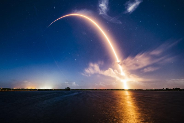 Rakieta Falcon 9 firmy SpaceX wystartuje 90. misją Starlink w 2025 roku - INFBusiness