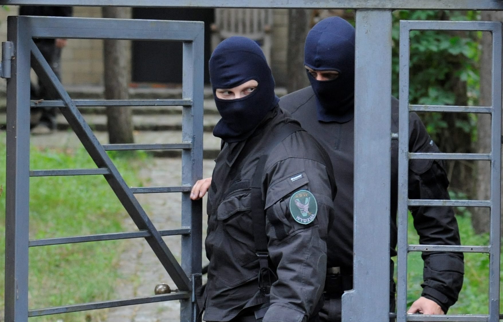 W Katowicach dokonano aresztowania Ukraińców, którzy na rozkaz obcego wywiadu prowadzili rekonesans zdolności bojowych RP oraz instalowali urządzenia do tajnego nadzoru nad newralgiczną infrastrukturą - przekazał Jacek Dobrzyński, rzecznik prasowy Ministra Koordynatora Służb Specjalnych. Operacja w Katowicach. Schwytano Ukraińców pracujących na rzecz zagranicznego wywiadu. - INFBusiness