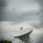 Adrian Zandberg alarmuje: radioteleskop w Toruniu to „nie finał, lecz preludium kłopotów”.