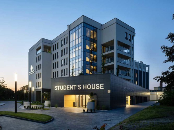 Zobacz, jak żyją studenci w nowoczesnych akademikach - INFBusiness