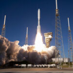 Rakieta Atlas 5 wystrzeliwuje amerykańskiego satelitę telekomunikacyjnego