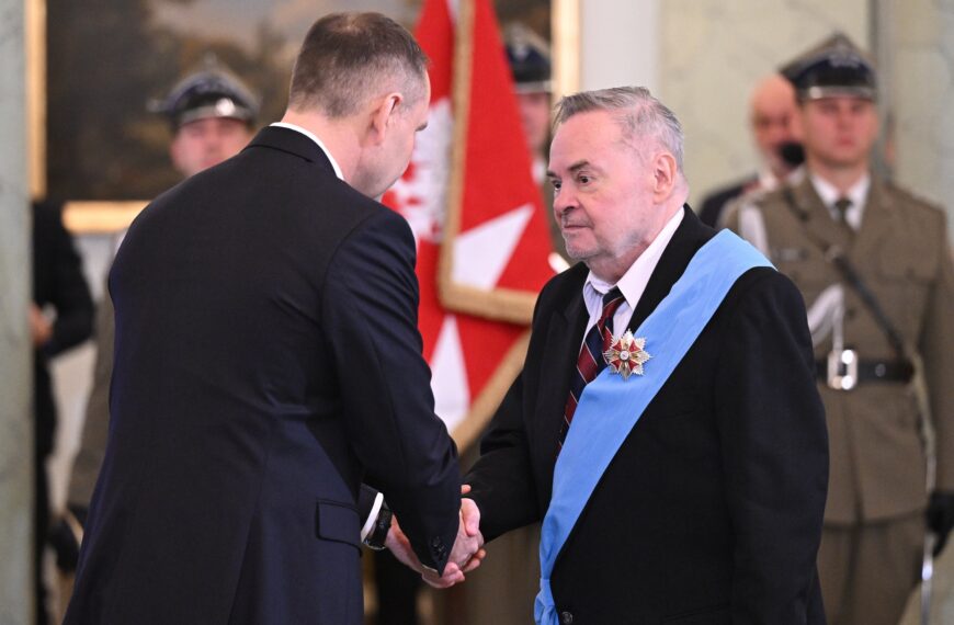 Andrzej Poczobut, Waldemar Łysiak, Andrzej Poczobut, Sławosz Uznański-Wiśniewski i Adam Woronowicz uhonorowani Orderem Orła Białego