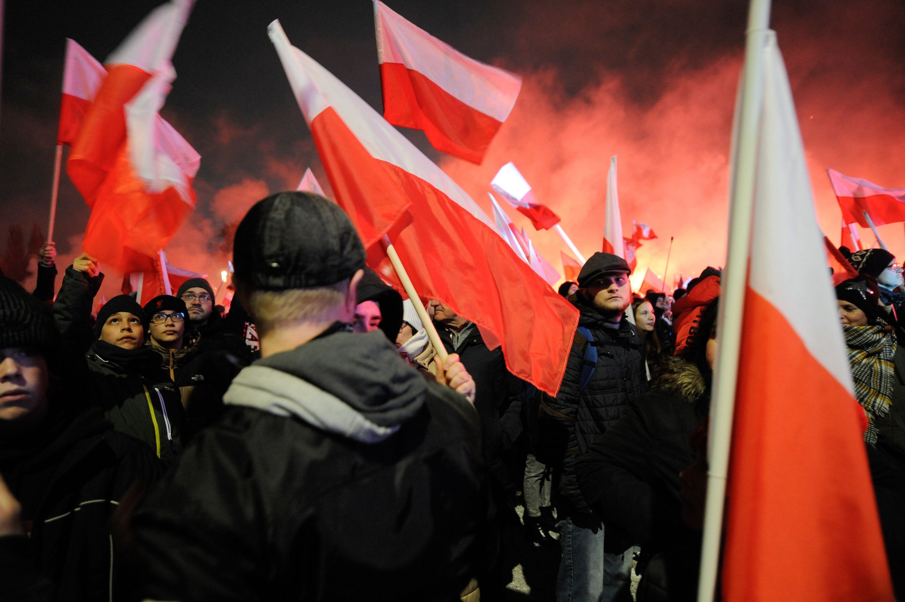 Badanie: Opinie Polaków o Marszu Niepodległości. - INFBusiness