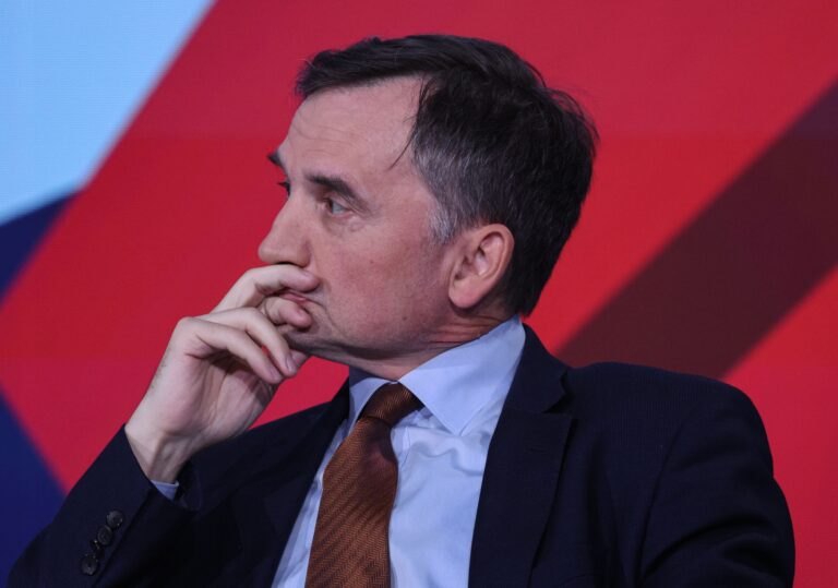 Ankieta ujawnia: Opinia Polaków na temat zatrzymania Zbigniewa Ziobry - INFBusiness