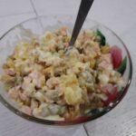 Która popularna sałatka powoduje wzdęcia: Czy robisz ją na każde święto?