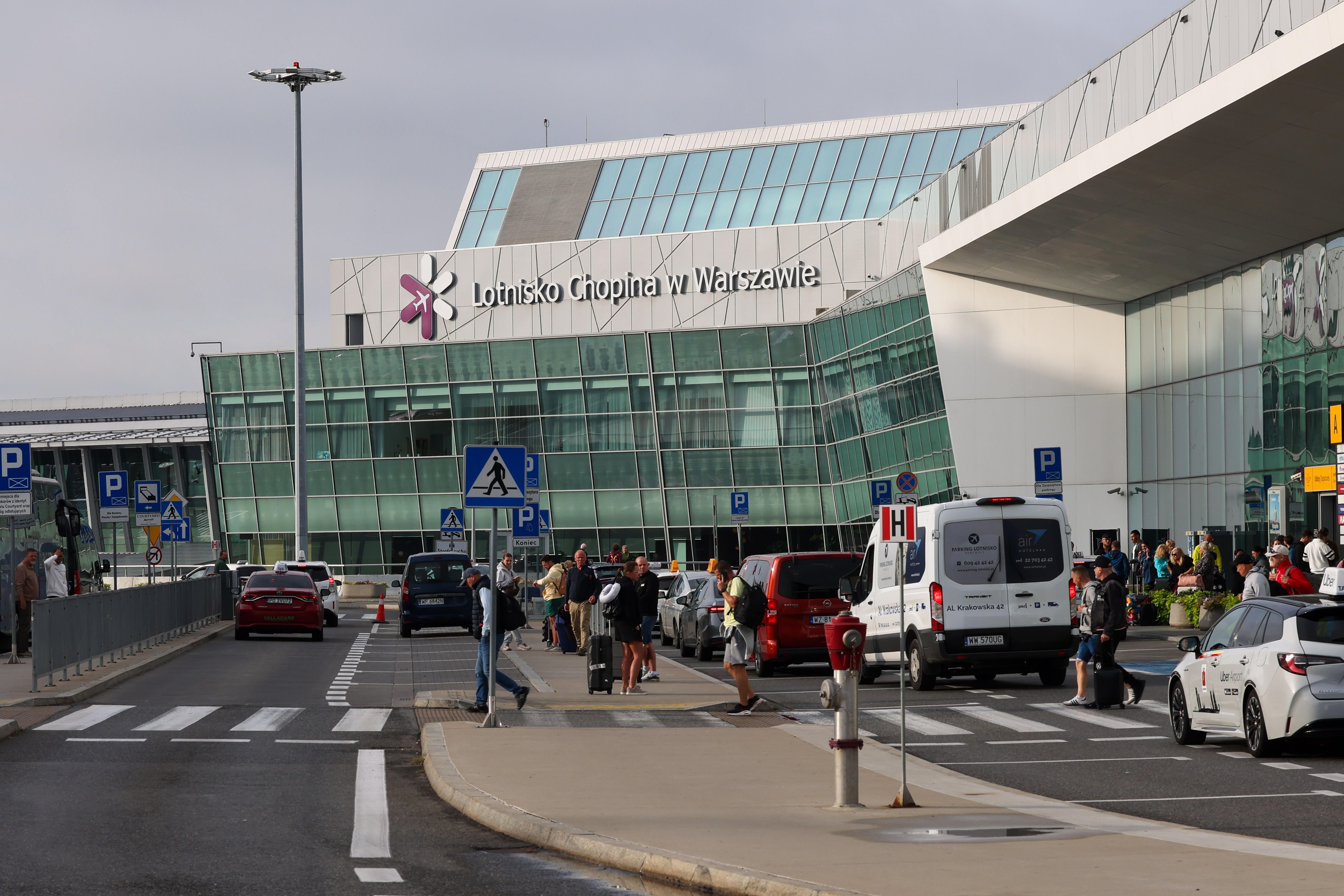 Powrót Polaków: Jaki był koszt finansowy? Idą w to grube miliardy. - INFBusiness