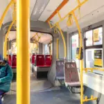 Grzywna za torbę na pustym siedzeniu w autobusie? Da się zrobić.