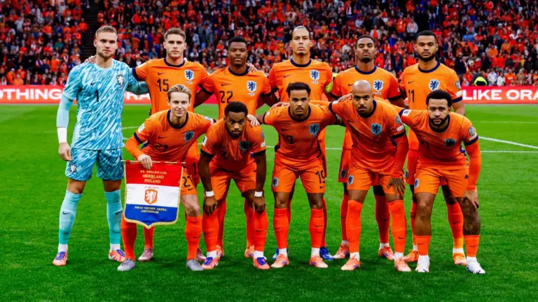 Selekcjoner holenderskiej kadry narodowej Ronald Koeman znalazł się w trudnej sytuacji. W konfrontacji na PGE Narodowym nie będzie miał możliwości, by wystawić kluczowego gracza. Polska kontra Holandia. Uraz czołowego gracza Holandii potwierdzony – Futbol - INFBusiness