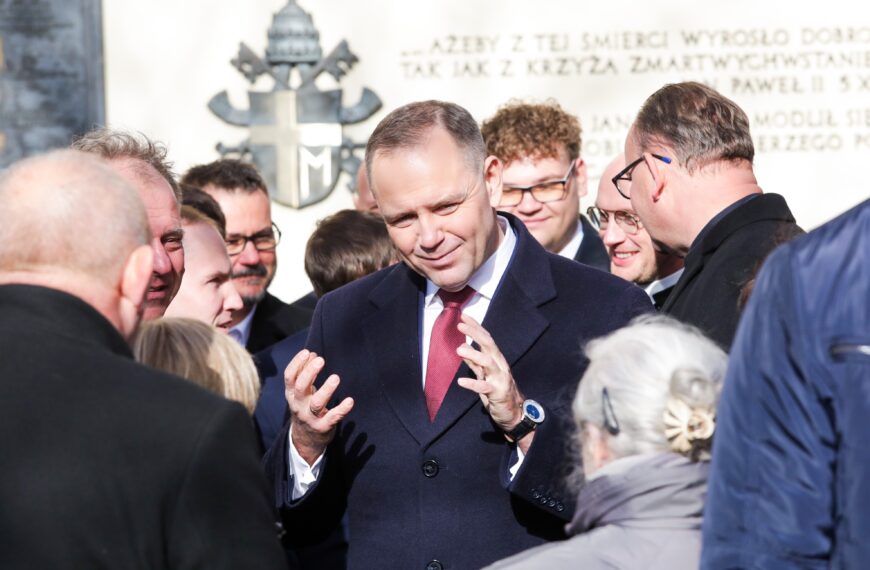 Okrojone partnerstwa. Społeczność LGBTQIA+ musi uzbroić się w cierpliwość – 5, a może 10 lat.