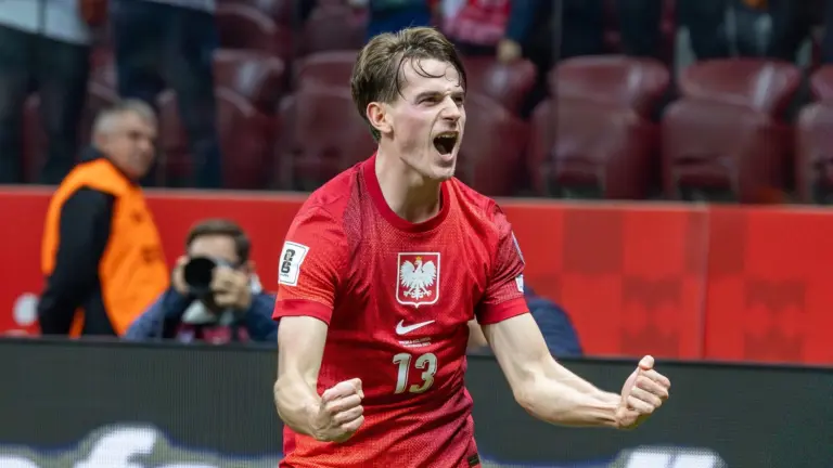 Kamiński strzela gola! Tłum szaleje na Narodowym. - INFBusiness