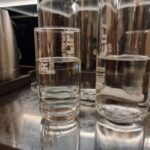 Dlaczego potrzebujesz soli, gdy jesteś odwodniony: Dlaczego picie samej wody podczas diety to błąd