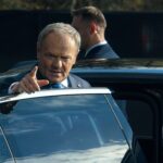 Opinia24: KO wzrasta o ponad 2 punkty procentowe w miesiąc. Spadek notowań PiS.