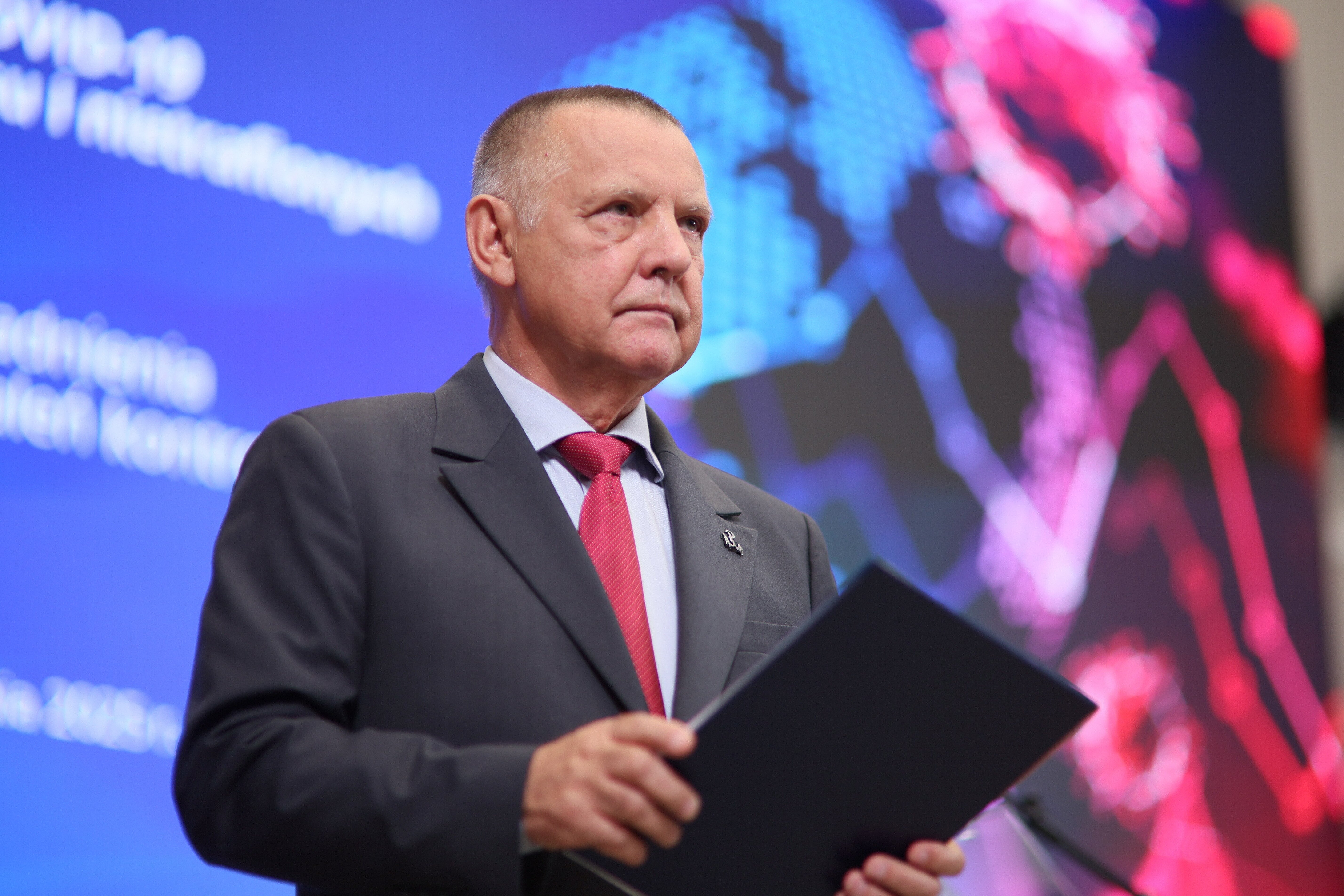 Kłopoty Mariana Banasia. Czy były szef NIK zostanie oskarżony? - INFBusiness