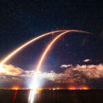 Rekordowy podwójny start: SpaceX wystrzeliło dwie rakiety Falcon 9 z Florydy