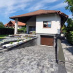 Jak strzec bezpieczeństwa w strefie wjazdu?