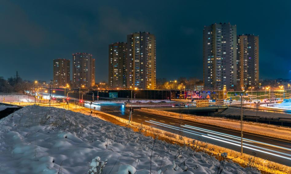 Stawki najmu lokali mieszkalnych – grudzień 2025 [Analiza Bankier.pl]