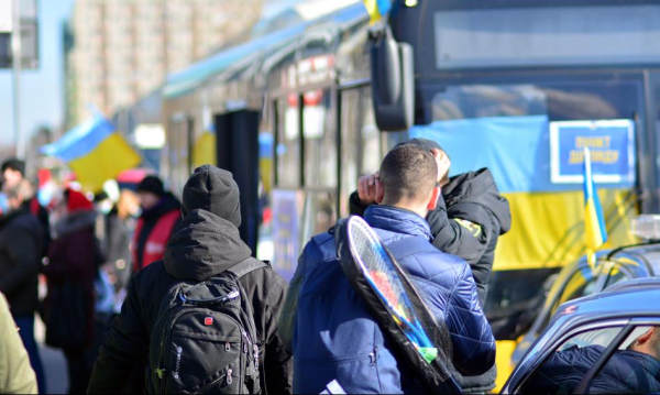 Rośnie niechęć Polaków do Ukraińców. Guardian wskazuje na politykę Nawrockiego