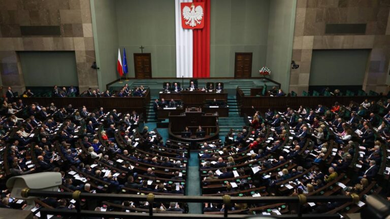KRS: Zmiany w prawie. Sejm zatwierdził. 11