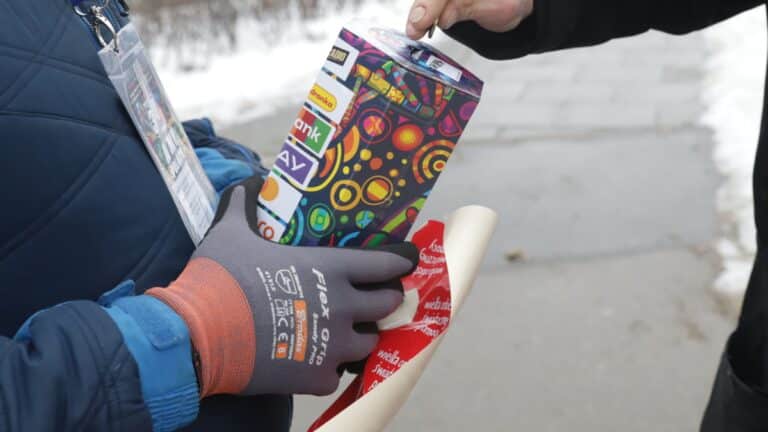 W trakcie zwolnienia z zakładu karnego, zrabował skarbonkę WOŚP i napadł na funkcjonariuszy. 10