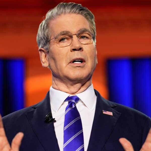 Scott Bessent wzywa do opanowania w kwestii Grenlandii.&hellip;