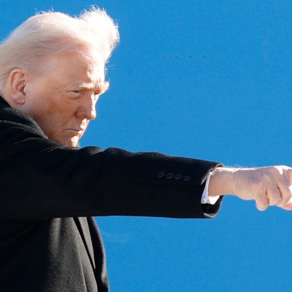 Trump ostrzega Francję. Ceny win i szampana mogą wzrosnąć.