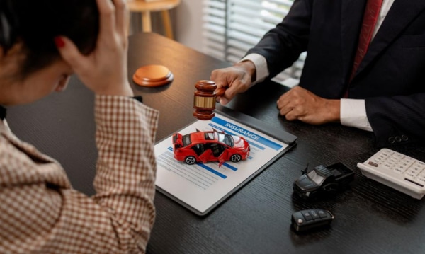 Kupno auta z obciążeniem podatkowym a skutki dla nabywcy.