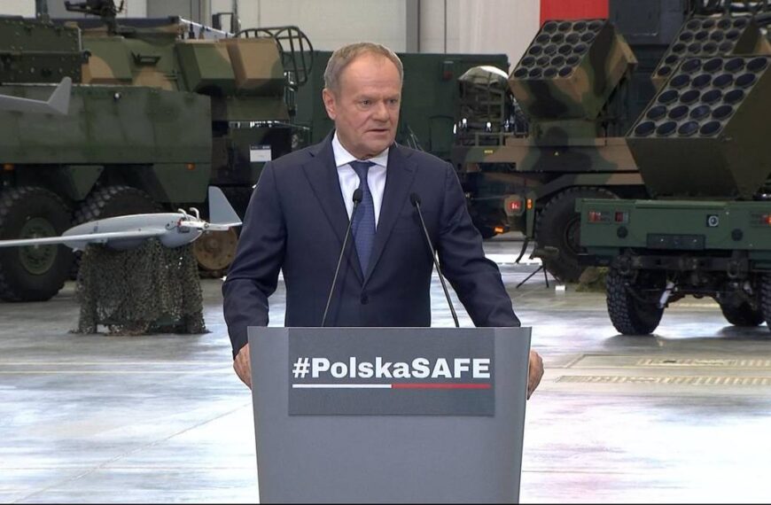 Polskie życie 89 Każda chwila jest ważna. Szef rządu bez ogródek o „trzech fałszach”.