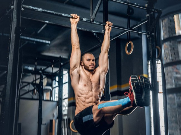 Unoszenie nóg w zwisie