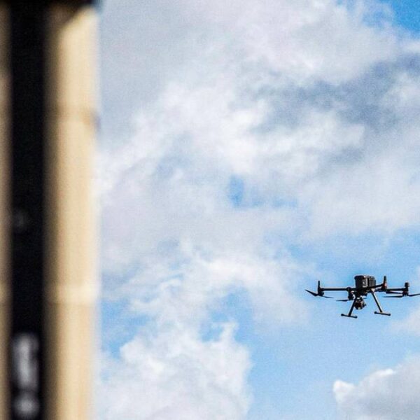 Dron runął na obiekt. Oświadczenie od Żandarmerii Wojskowej.