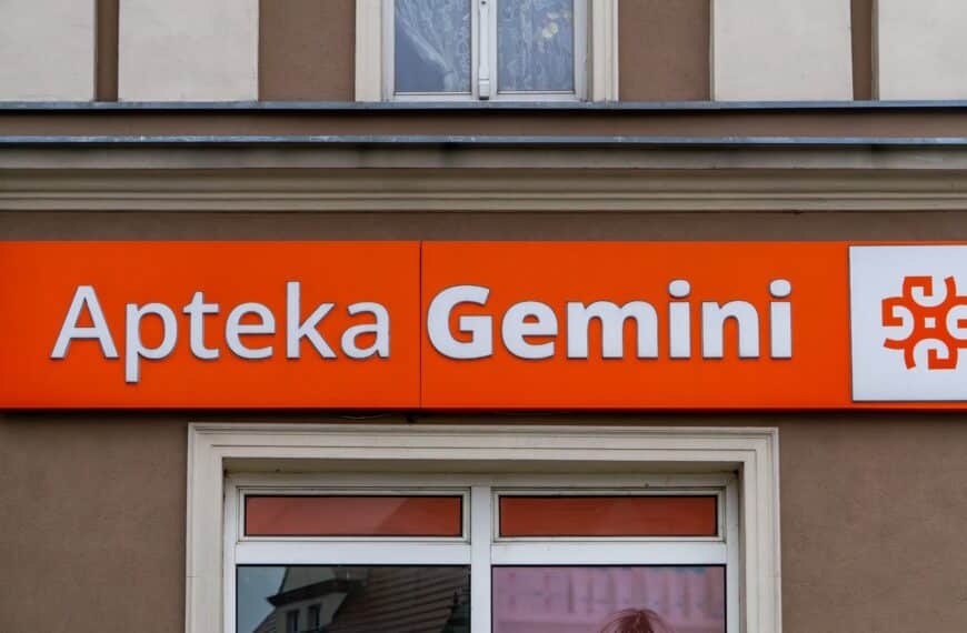 Spór funduszu z Polską o przepisy apteczne. Co z arbitrażem?