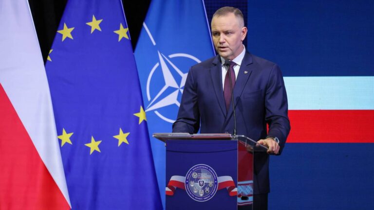 Nawrocki: Zdeterminowani na starcie. Przygotowani na konflikt z Rosją. 8