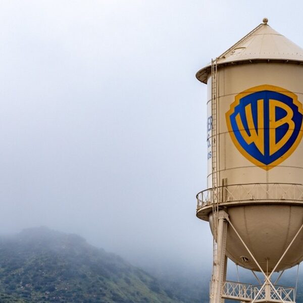 Warner Bros. Discovery wznawia rozmowy o sprzedaży TVN z Paramount.