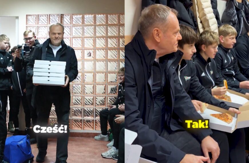 Donald Tusk i pizza z młodymi piłkarzami. Obietnica spełniona.