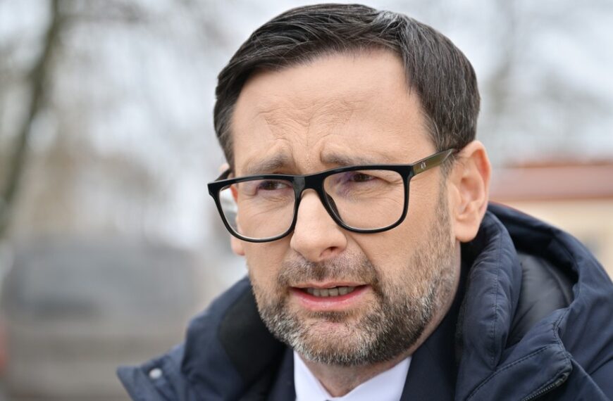 Obajtek otwarcie mówi o kumoterstwie. Odpowiedź Orlenu.