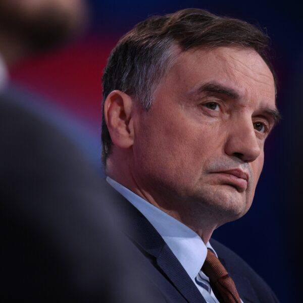 Czy rodacy pragną postawienia Zbigniewa Ziobry przed obliczem sprawiedliwości? Prezentujemy&hellip;