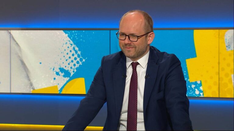 Marcin Przydacz w "Graffiti" 15