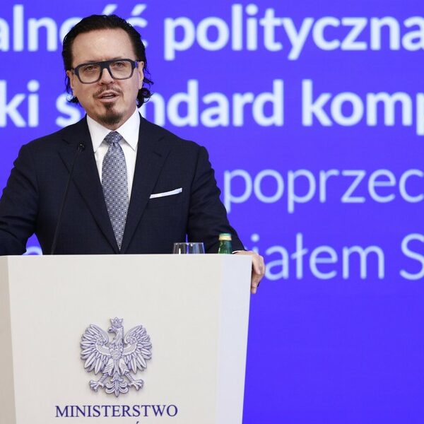 Szef resortu aktywów za konkursem. Kolejne roszady w firmach państwowych.